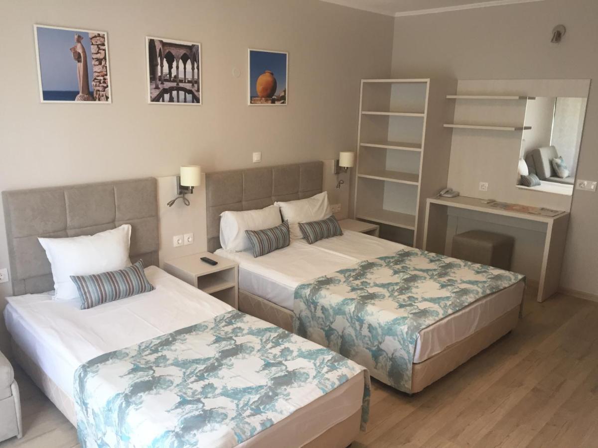 Helios Hotel Balchik Luaran gambar