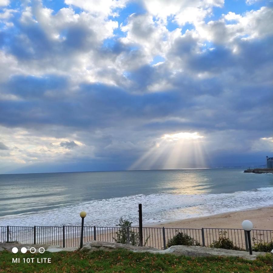 Helios Hotel Balchik Luaran gambar